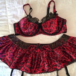 Lane Bryant red black bra garter intimates set 2x